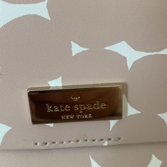 Kate Spade Madie Putnam
Drive Splodge Dot Pink/White crossbody - Picture 2 of 5